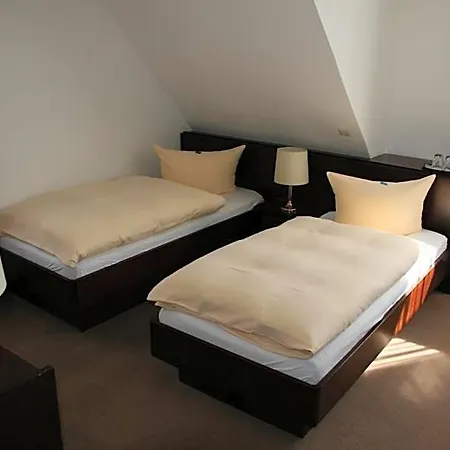Diening Szálloda 3*