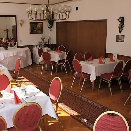 Diening 3* Essen
